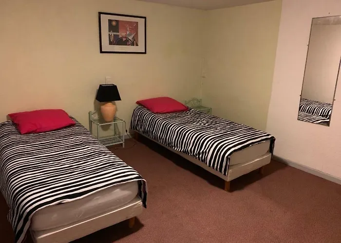 Hotel L'escale Longeau-Percey